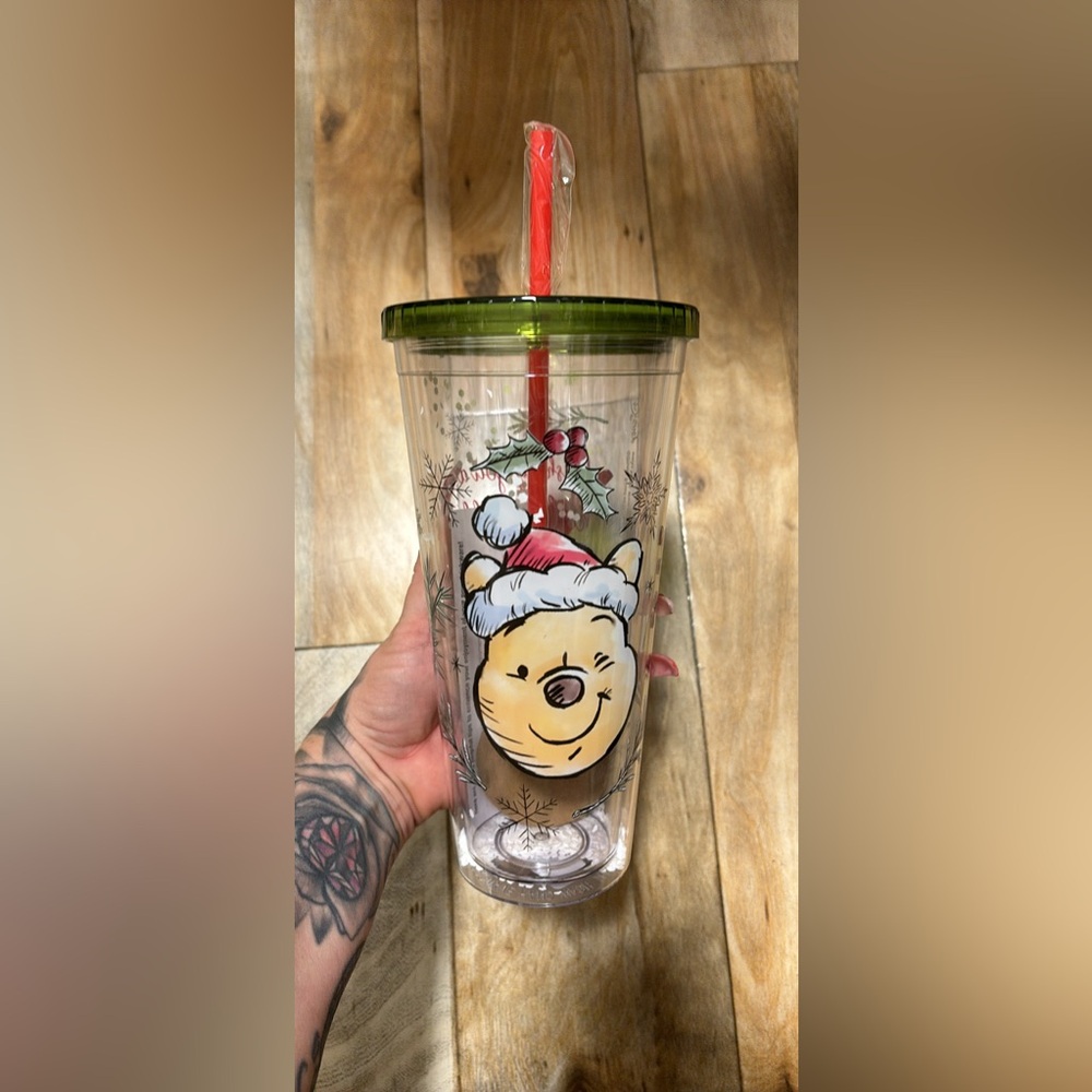 Winnie the Pooh large tumbler